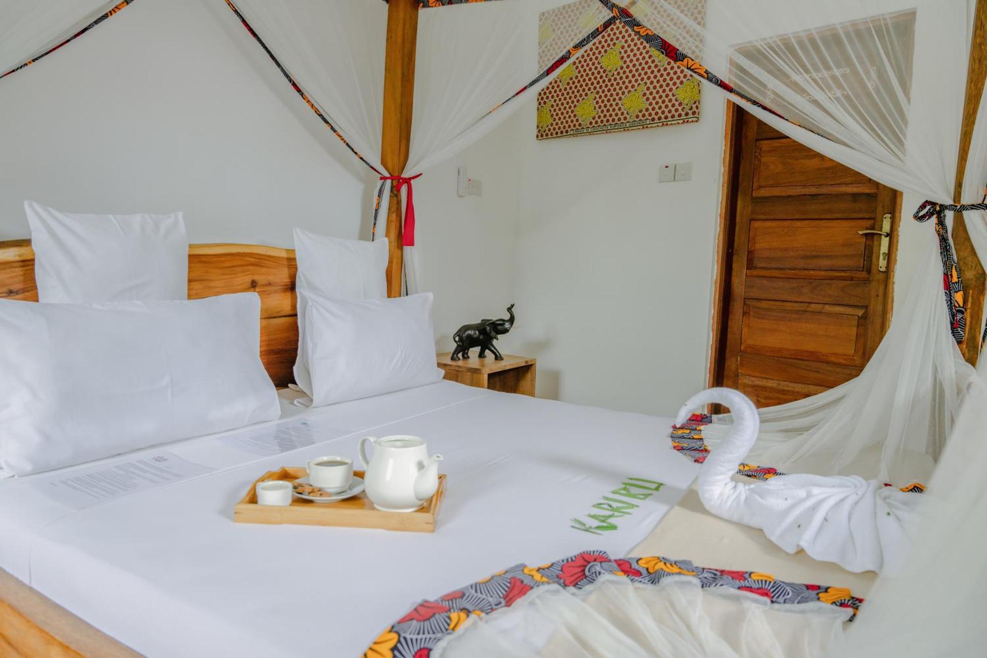 Shoki Shoki Stone Town Hotel 2*